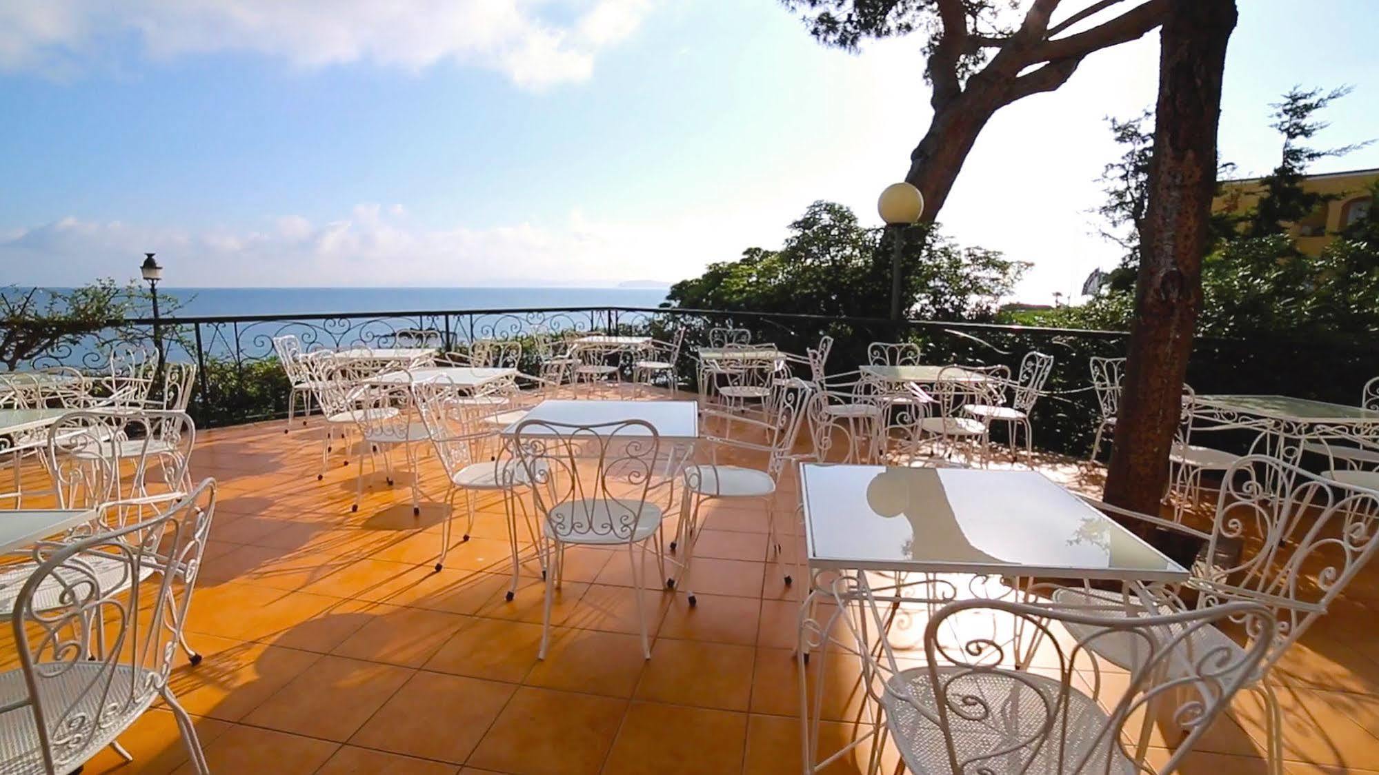 Grand Hotel Ischia Lido Bagian luar foto